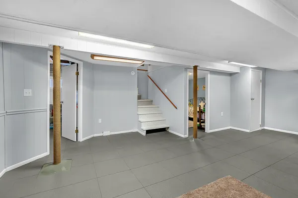 $350,000 | 17803 Escanaba Avenue, Lansing, IL 60438