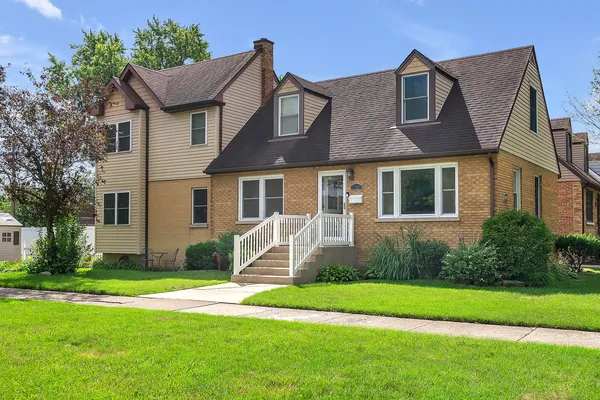 $350,000 | 17803 Escanaba Avenue, Lansing, IL 60438