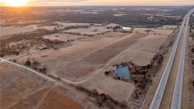 $399,000 | East 220th Lane, Bethany, MO 64424