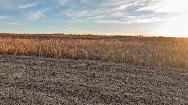 $399,000 | East 220th Lane, Bethany, MO 64424