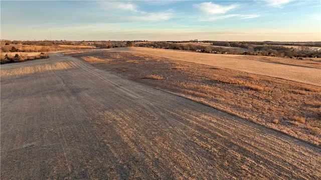 $399,000 | East 220th Lane, Bethany, MO 64424