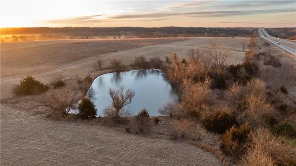 $370,224 | East 220th Lane, Bethany, MO 64424