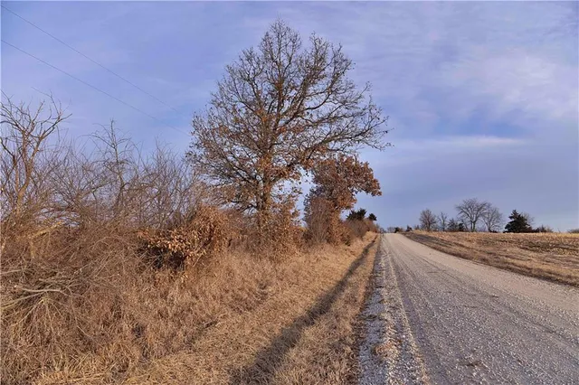 $399,000 | East 220th Lane, Bethany, MO 64424