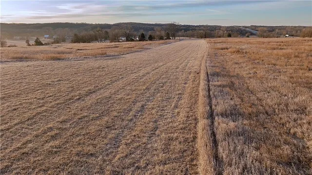 $399,000 | East 220th Lane, Bethany, MO 64424