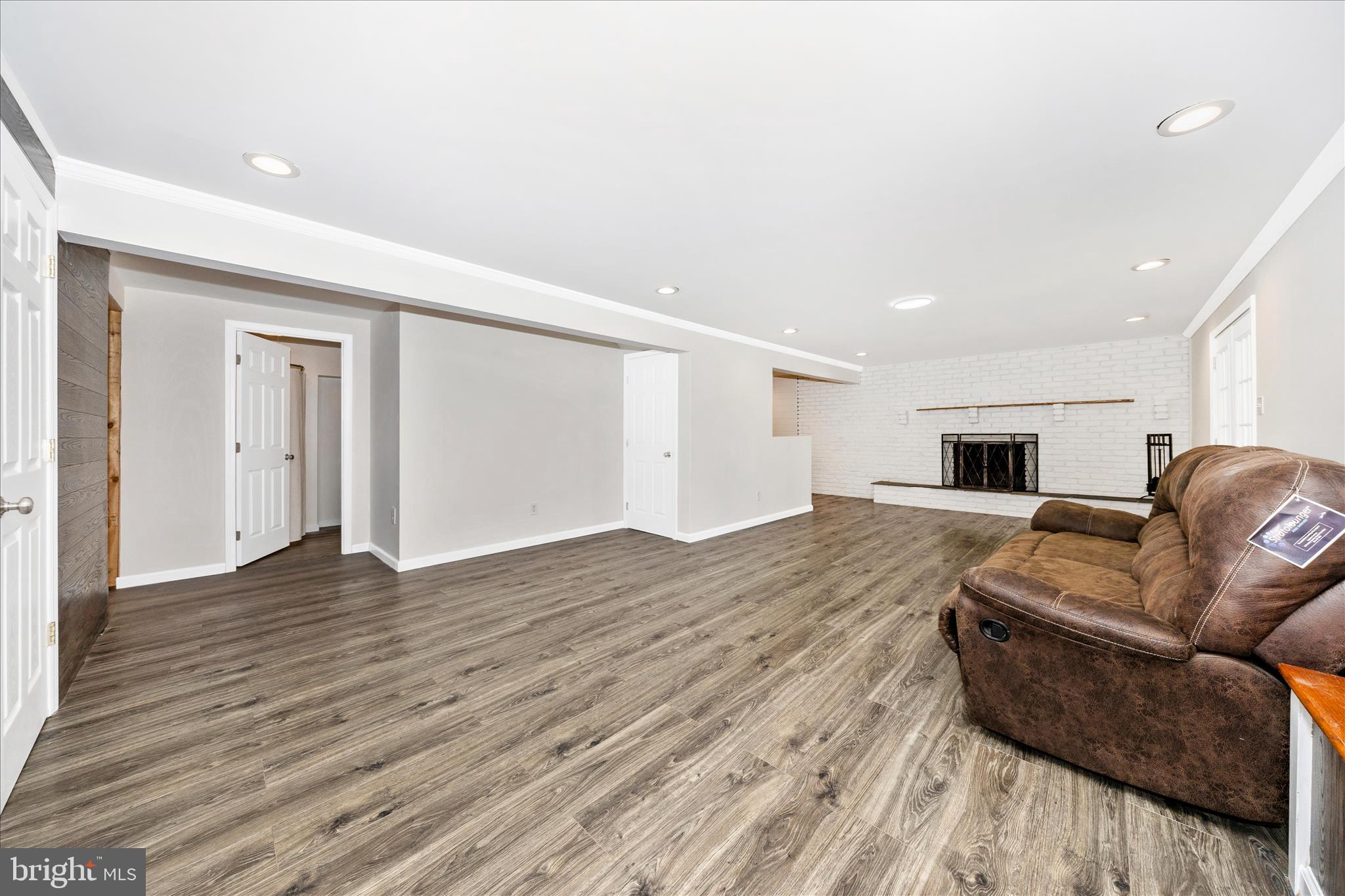 3007 Green Valley Road Ijamsville, MD 21754 - Photo 26 of 53 Family Room