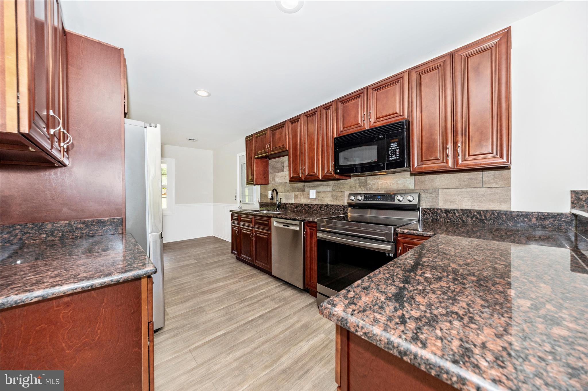 3007 Green Valley Road Ijamsville, MD 21754 - Photo 7 of 53 Kitchen