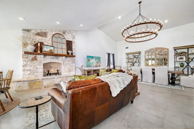 $1,499,999 | 1668 Rocky Road, Blanco, TX 78606