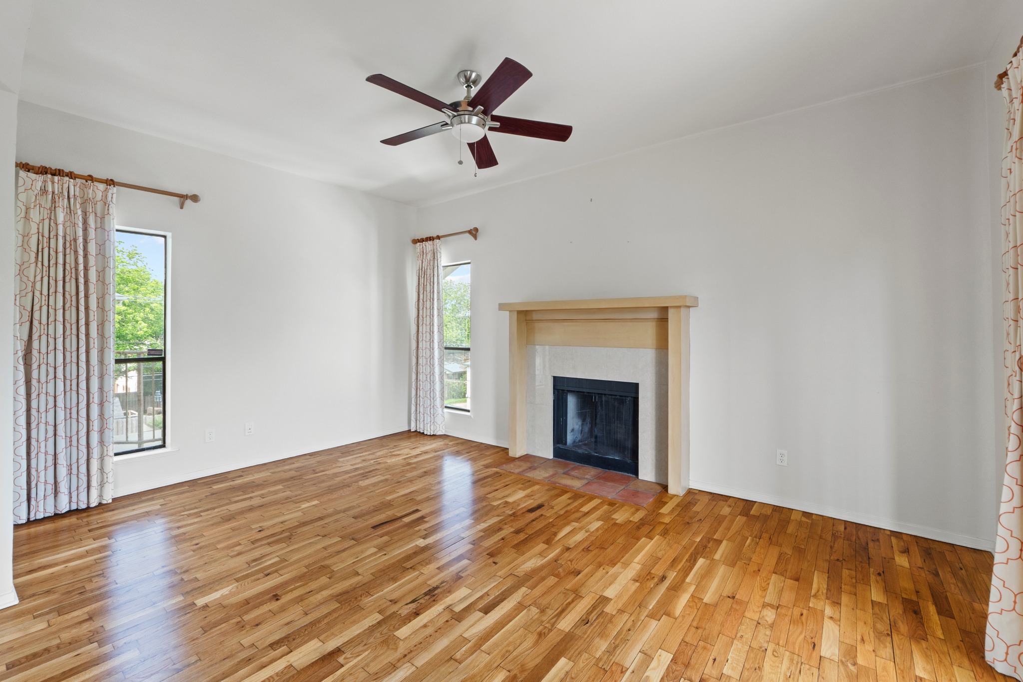 409 East 38th Street, Unit 305 Austin, TX 78705 - Photo 3 of 22 Another angle of the living room