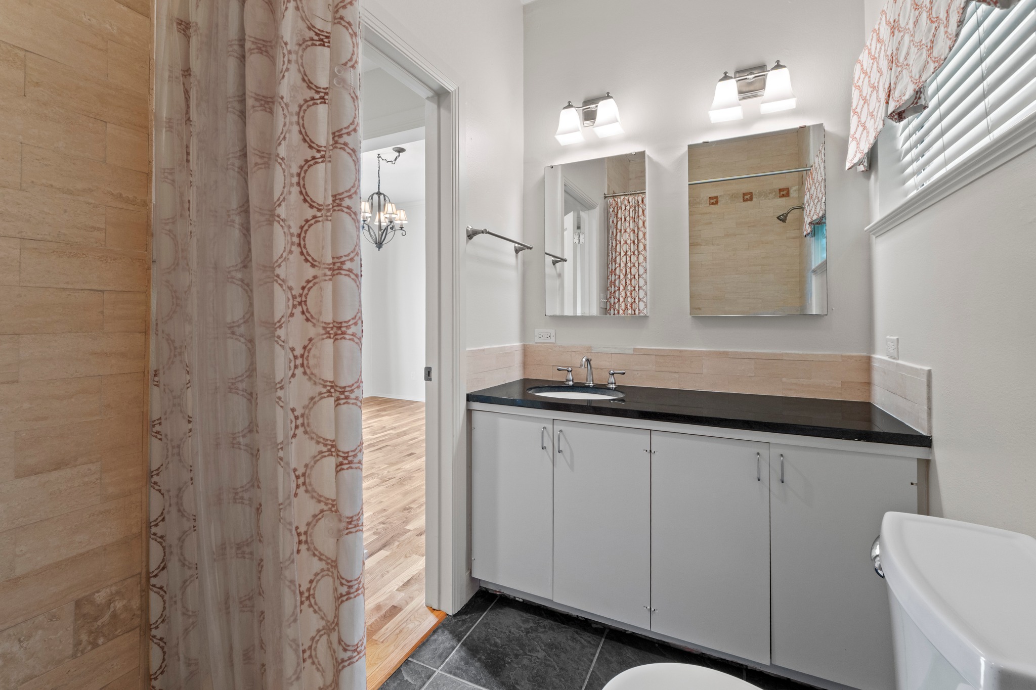 409 East 38th Street, Unit 305 Austin, TX 78705 - Photo 10 of 22