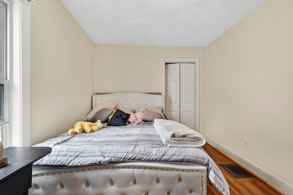 10 Valley Avenue Lynn, MA 01902 - Photo 17 of 42