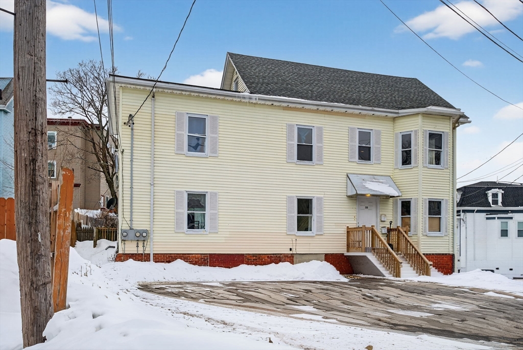 10 Valley Avenue Lynn, MA 01902 - Photo 3 of 42