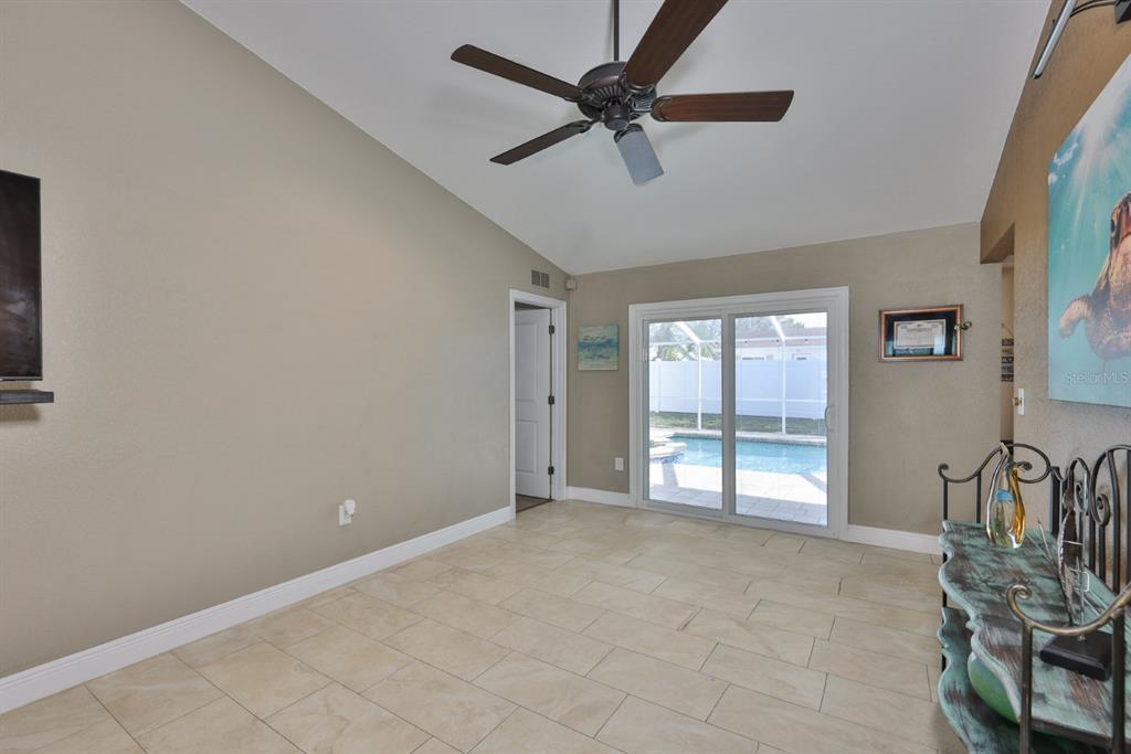 9275 133rd Street Seminole, FL 33776 - Photo 6 of 58