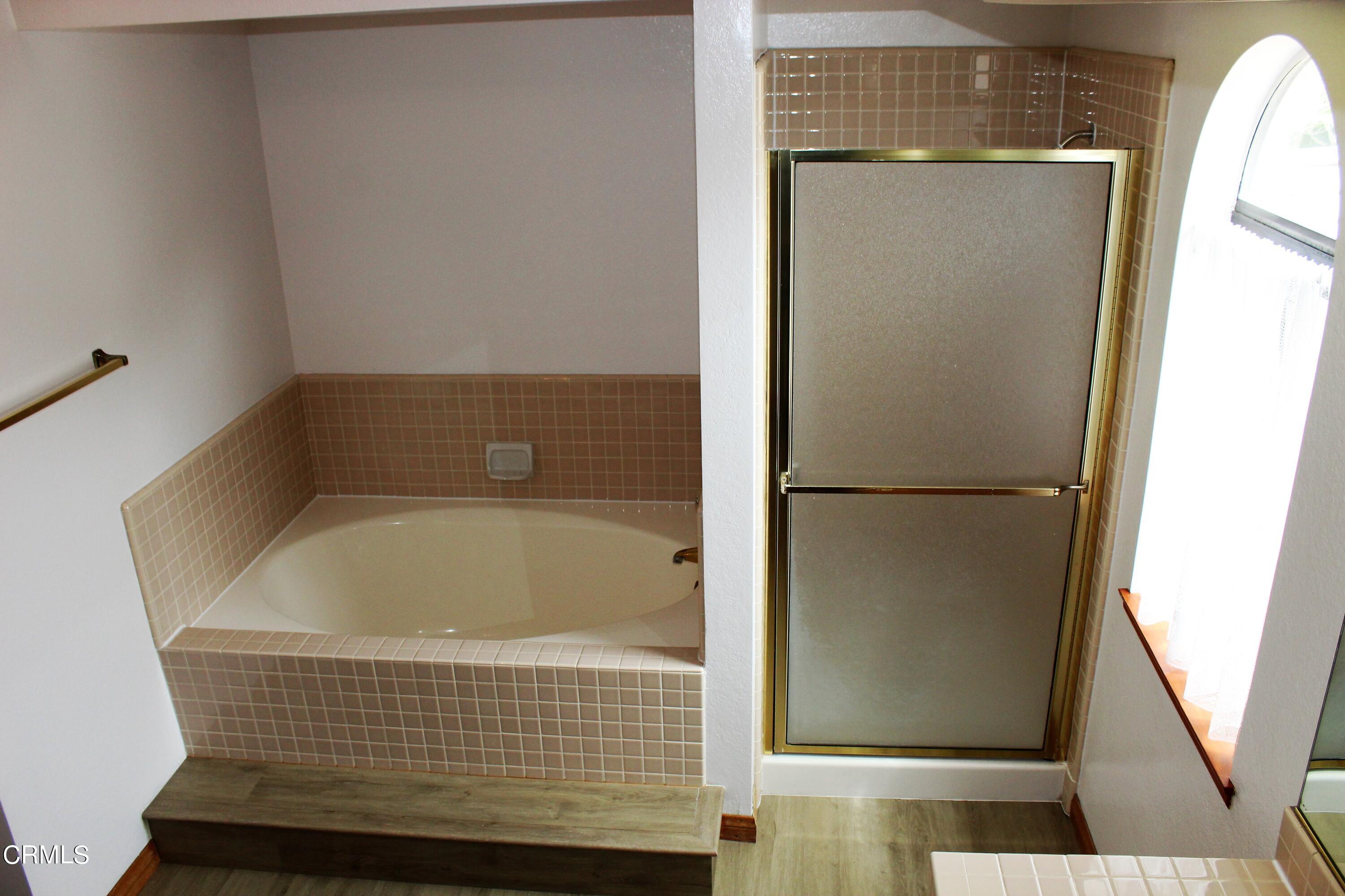2202 Firestone Court Oxnard, CA 93036 - Photo 35 of 51 a bathroom with a bathtub
