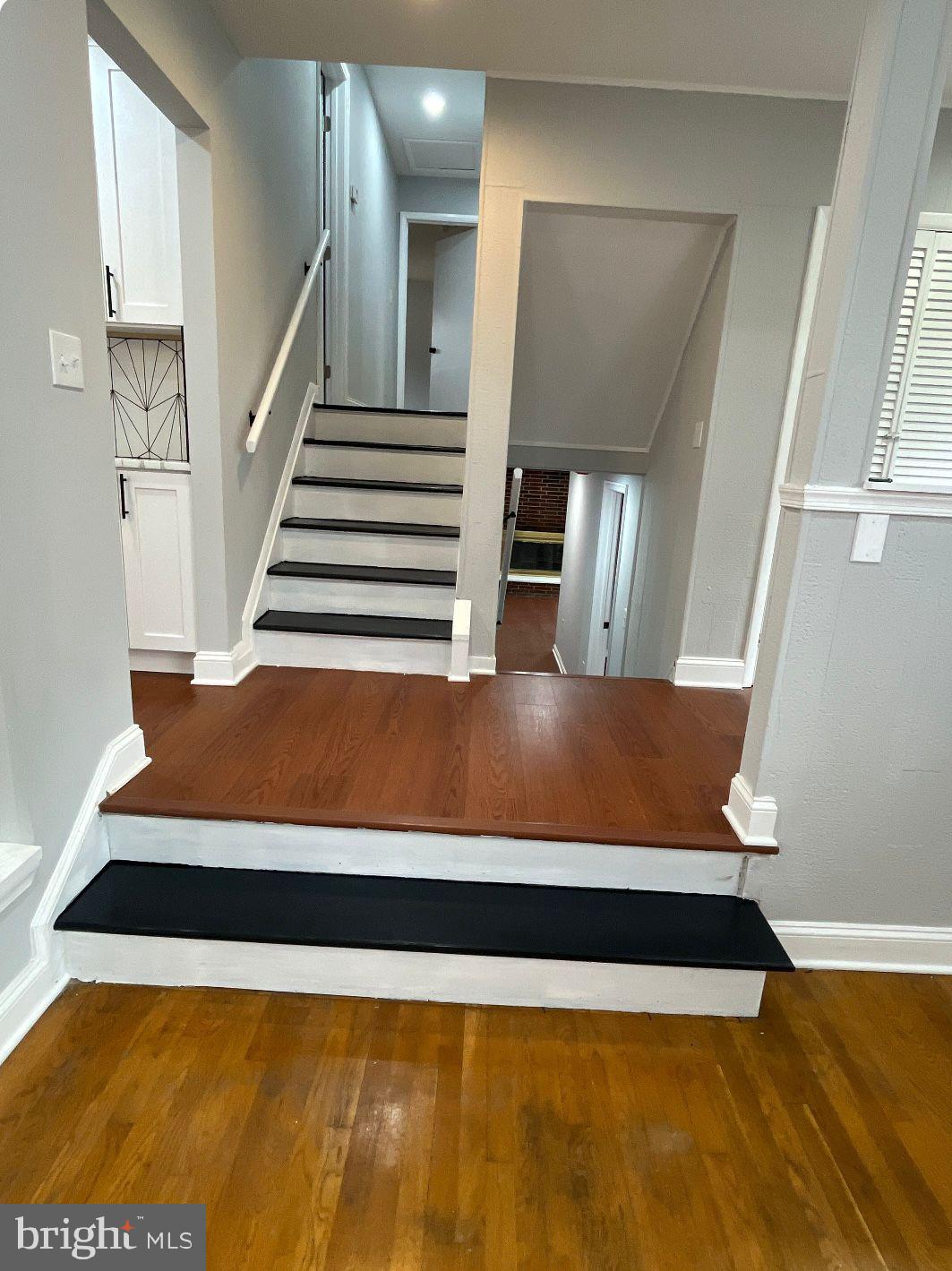 2813 Gwynnview Road Baltimore, MD 21207 - Photo 4 of 22