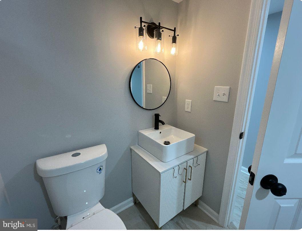 2813 Gwynnview Road Baltimore, MD 21207 - Photo 5 of 22