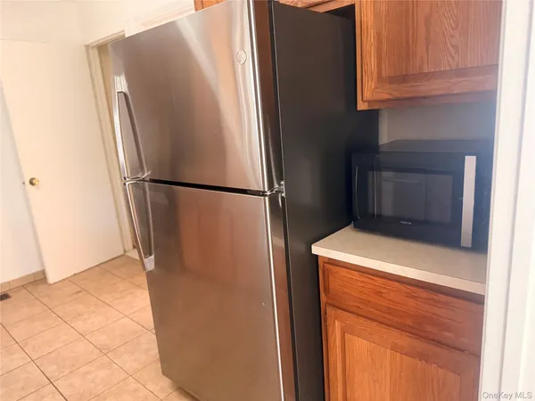 $4,000 | 53 Kirkwood Road, Unit LEFT, Port Washington, NY 11050