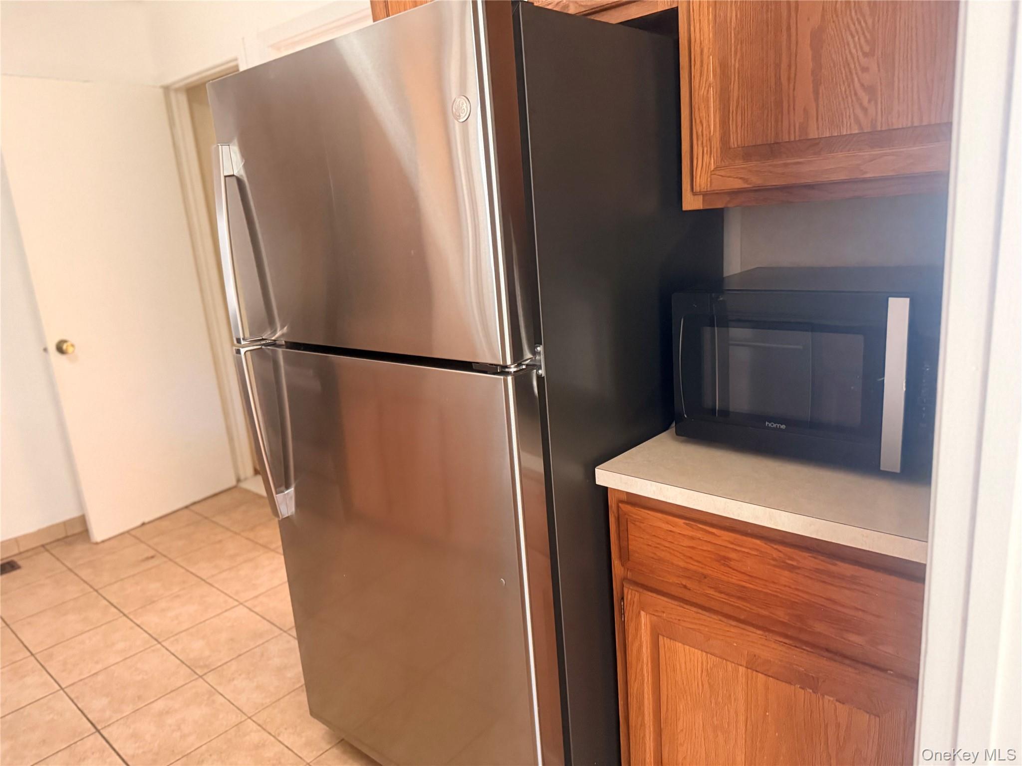 53 Kirkwood Road, Unit LEFT Port Washington, NY 11050 - Photo 7 of 15