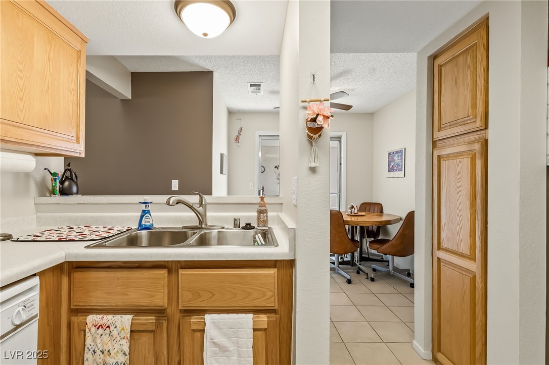 2136 Pebble Creek Lane Laughlin, NV 89029 - Photo 15 of 24