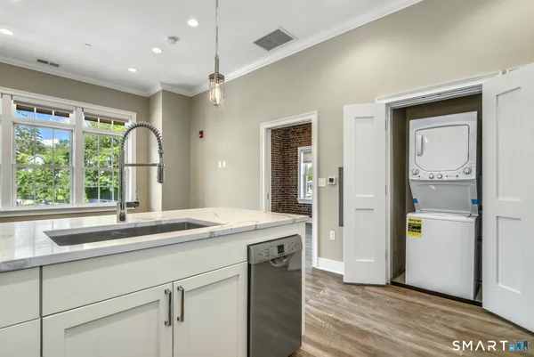 $3,500 | 1077 Boston Post Road, Unit 3, Darien, CT 06820