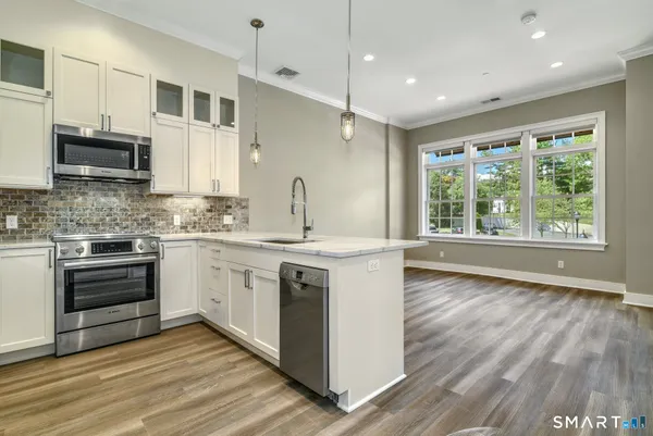 $3,500 | 1077 Boston Post Road, Unit 3, Darien, CT 06820