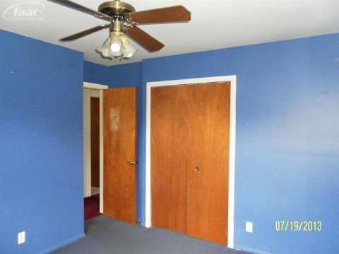 3439 North Belsay Road Flint, MI 48506 - Photo 8 of 10 20368570-7.JPG
