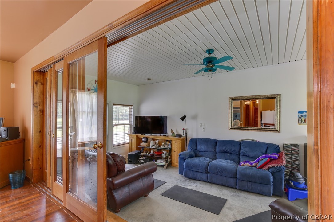 9406 Dutton Road North, VA 23128 - Photo 7 of 22 Gallery Image 7