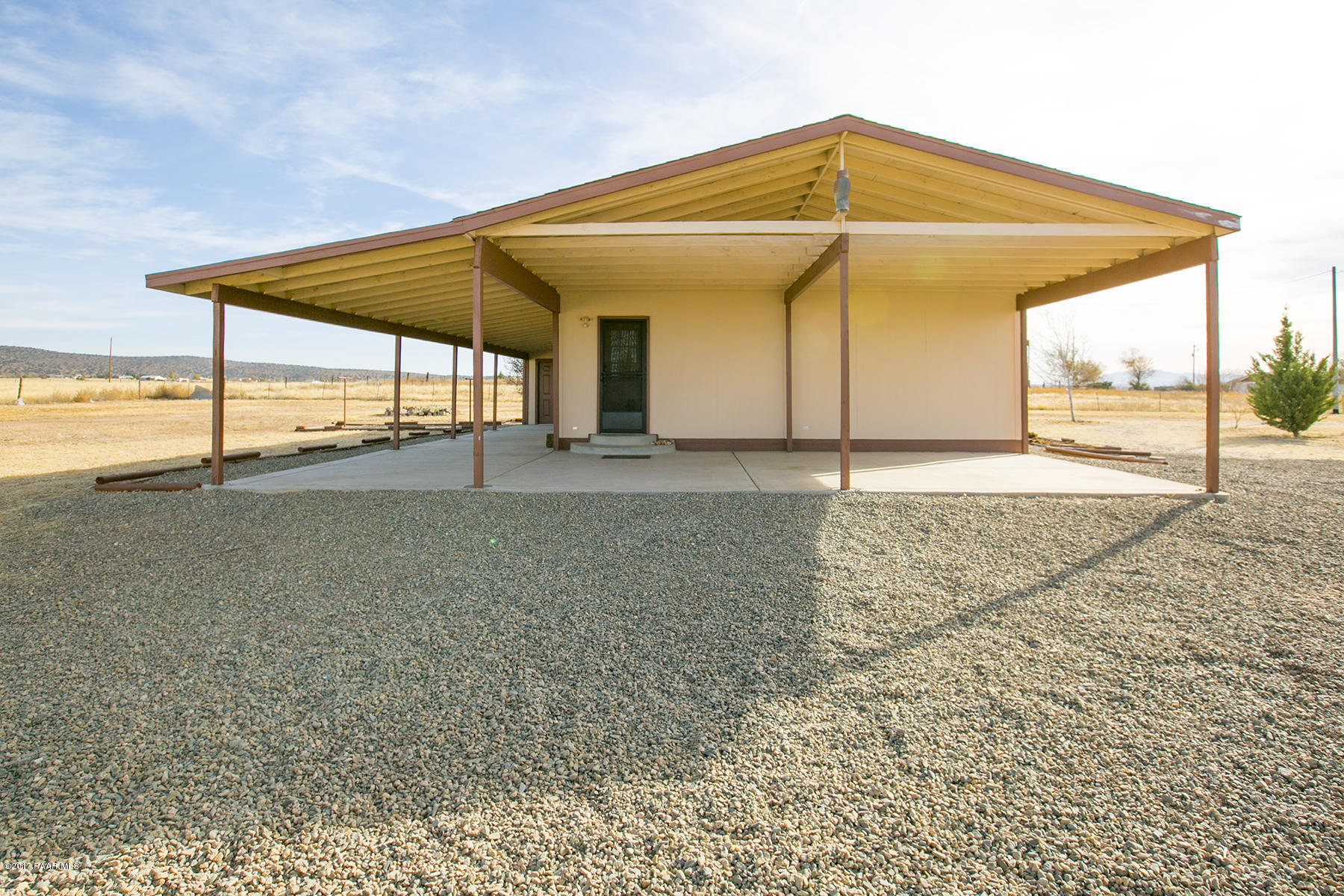 1370 West Antelope Run Road Paulden, AZ 86334 - Photo 15 of 35 Covered Carport