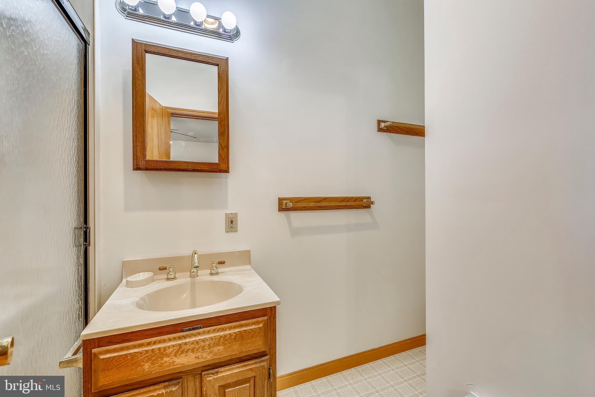 12715 Holdridge Road Silver Spring, MD 20906 - Photo 40 of 68