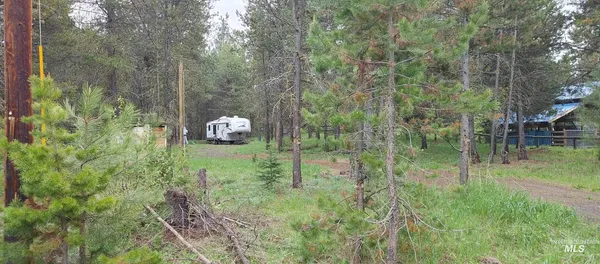 $195,000 | 28 Miners Court, Cascade, ID 83611