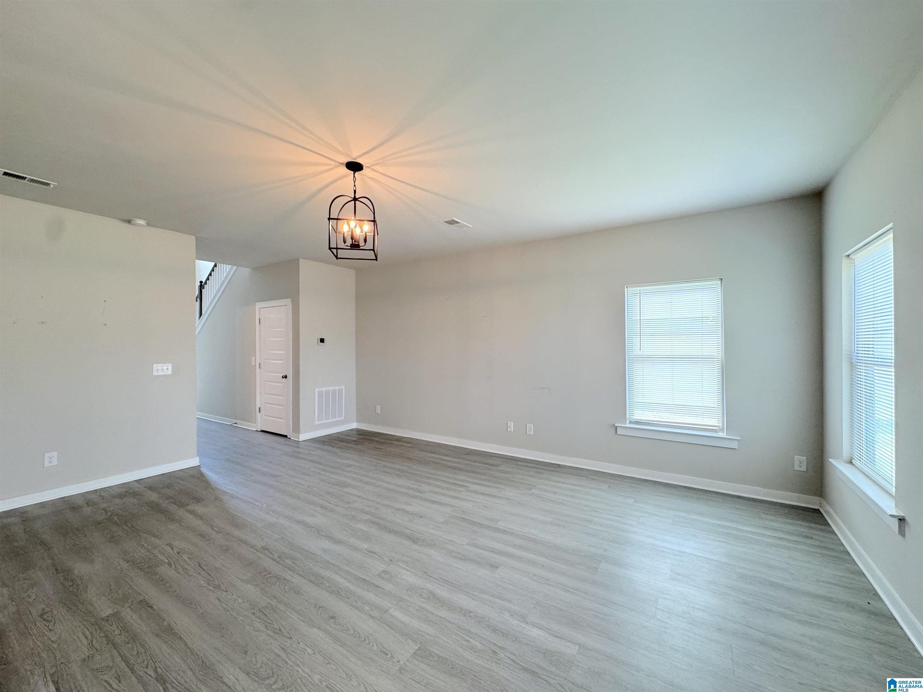 115 Ridgeview Circle Jemison, AL 35085 - Photo 9 of 38