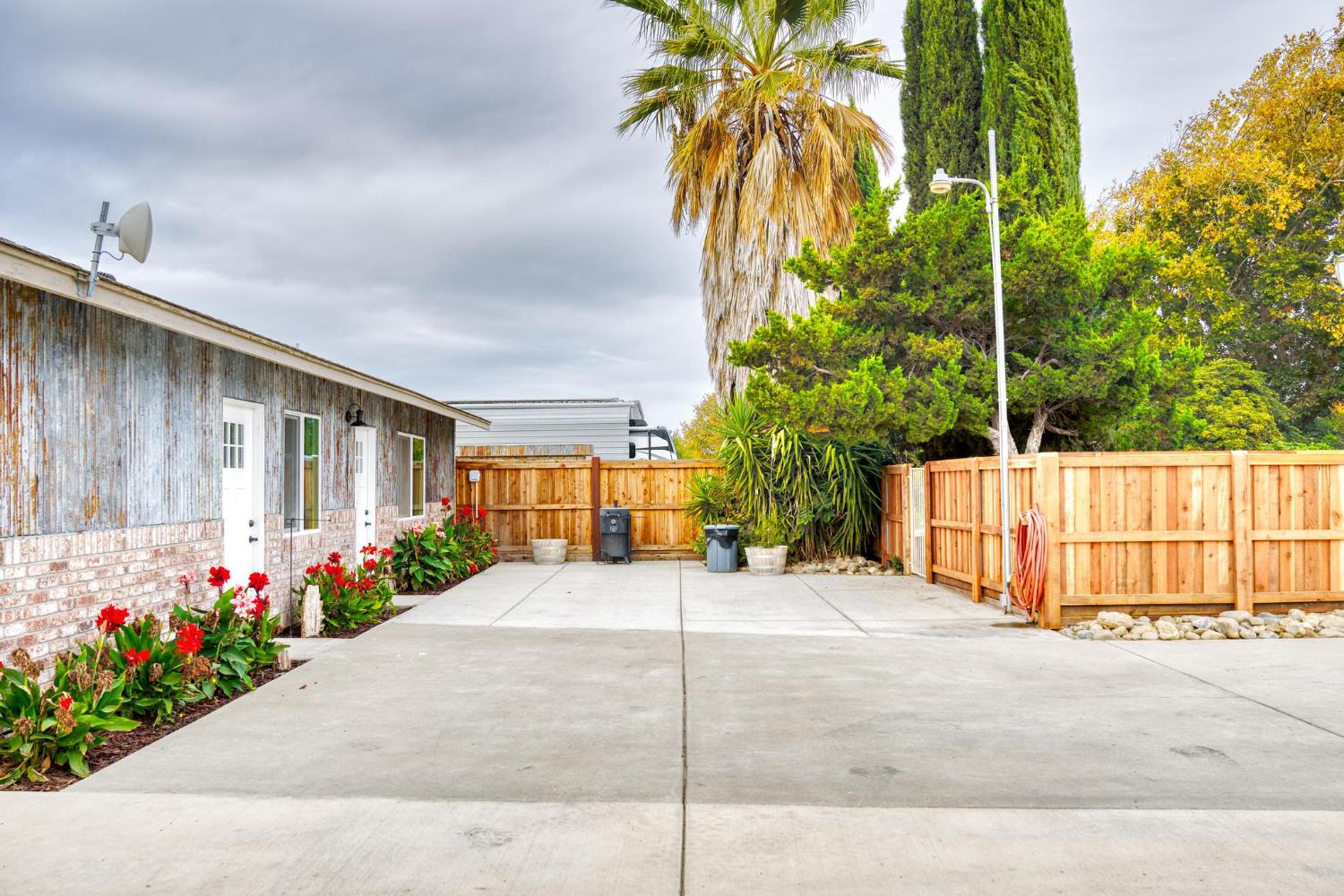 13791 Castle Road Manteca, CA 95336 - Photo 48 of 96 view of fenced backyard/ADU