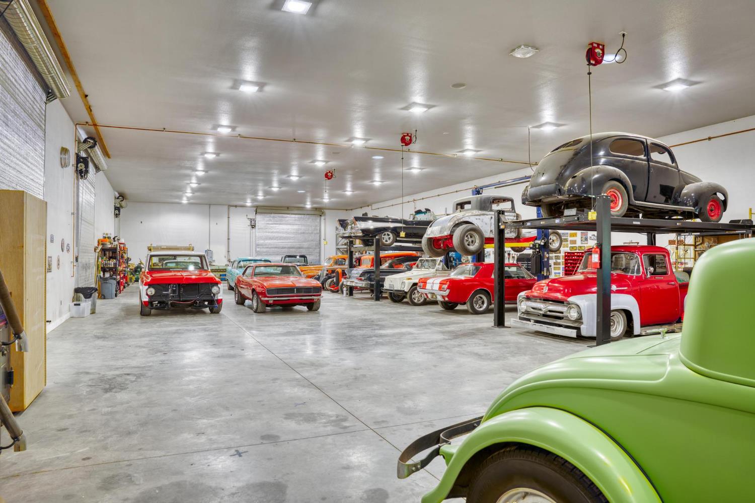 13791 Castle Road Manteca, CA 95336 - Photo 79 of 96 interior shop