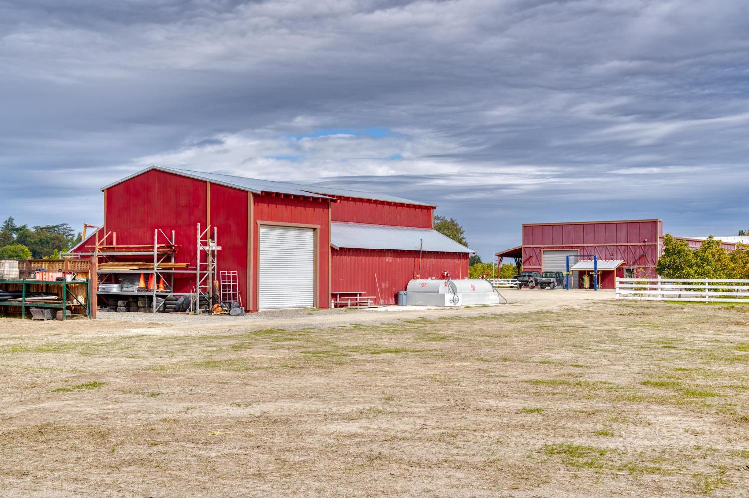 13791 Castle Road Manteca, CA 95336 - Photo 89 of 96 side view of container barn