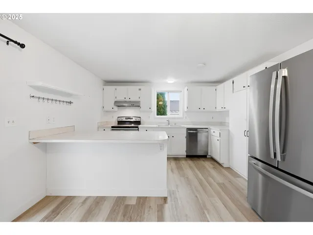 $425,000 | 10418 Northeast 66th Street, Vancouver, WA 98662