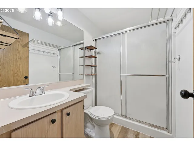 $425,000 | 10418 Northeast 66th Street, Vancouver, WA 98662