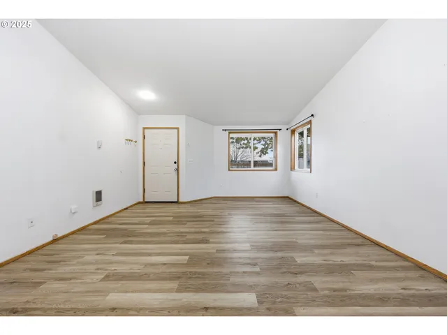 $425,000 | 10418 Northeast 66th Street, Vancouver, WA 98662