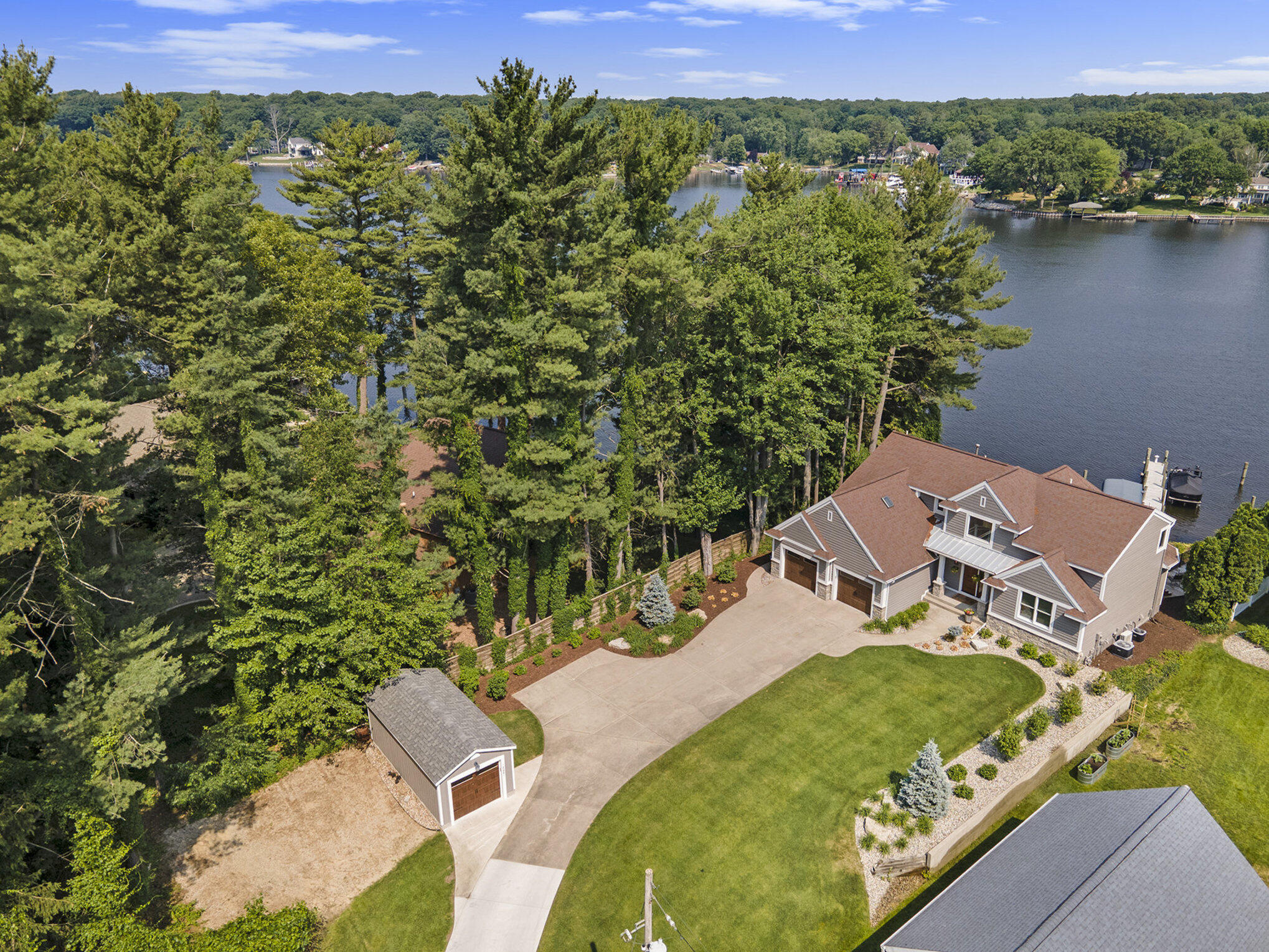 18941 North Fruitport Road Spring Lake, MI 49456 - Photo 6 of 63 003_dji_0050