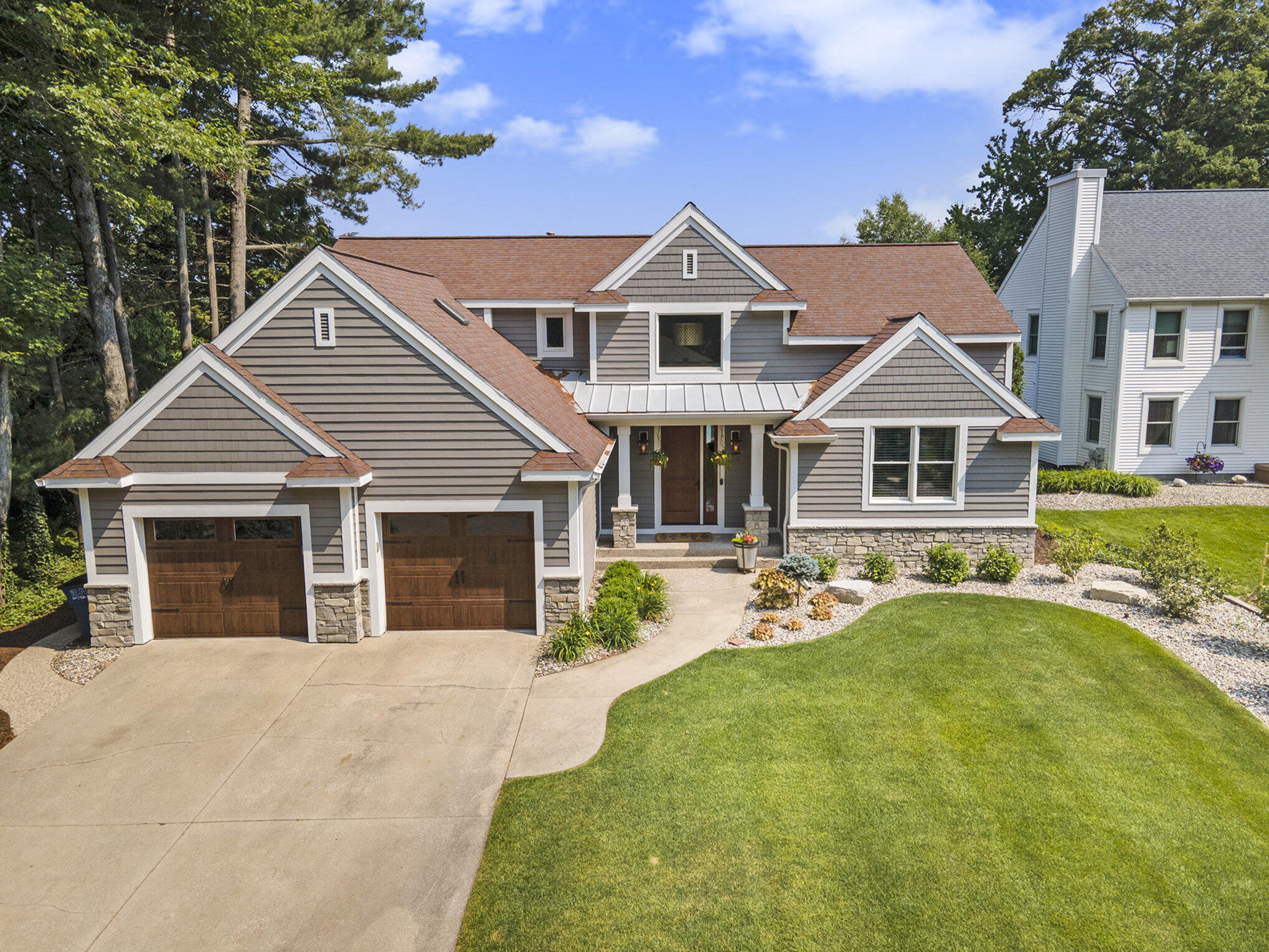 18941 North Fruitport Road Spring Lake, MI 49456 - Photo 7 of 63 005_dji_0047