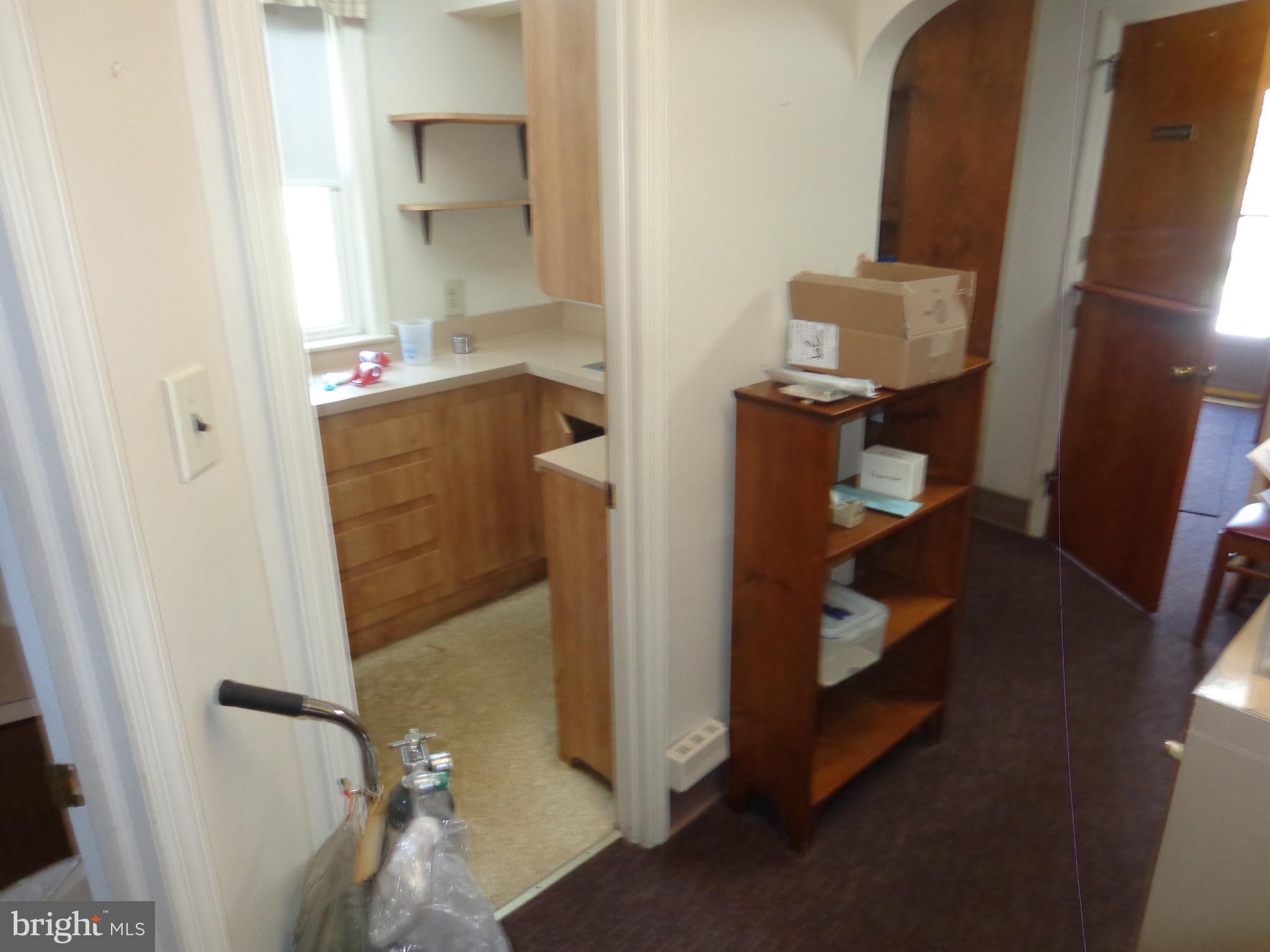 363 Holmes Road Holmes, PA 19043 - Photo 8 of 12