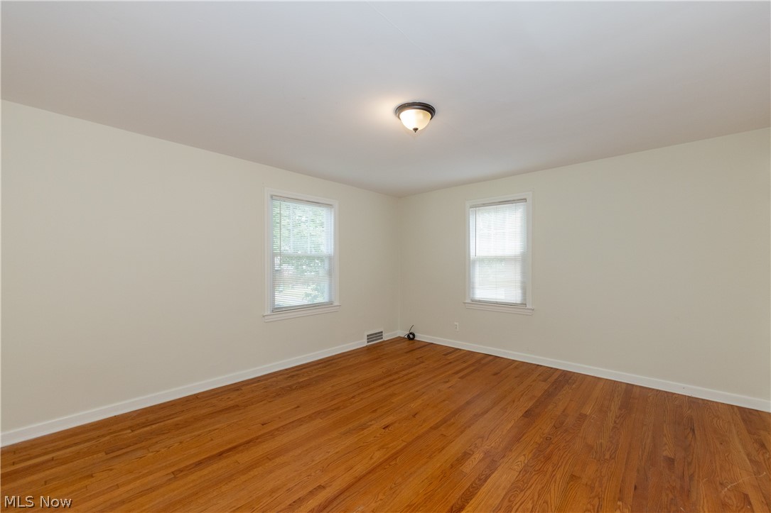 1908 Staunton Road Cleveland, OH 44118 - Photo 18 of 35 Gallery Image 18