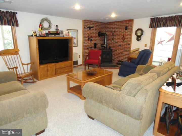 137 Harris Road Princeton Junction, NJ 08550 - Photo 11 of 21 Gallery Image 11