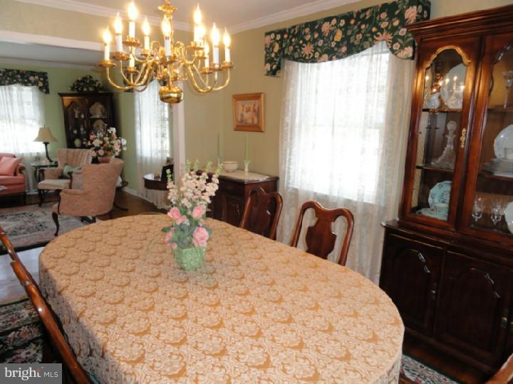 137 Harris Road Princeton Junction, NJ 08550 - Photo 5 of 21 Gallery Image 5