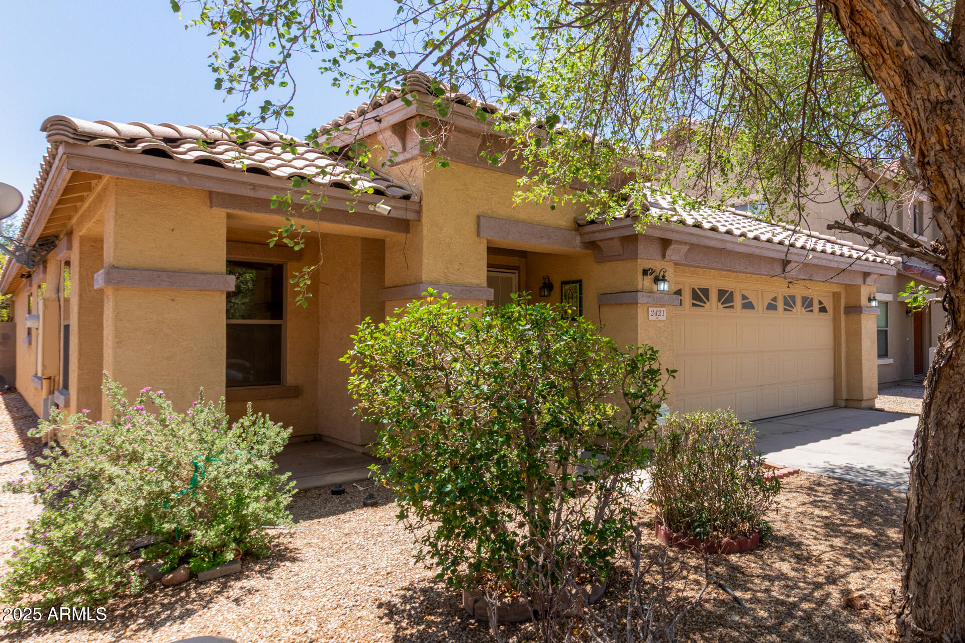 2421 West Romley Road Phoenix, AZ 85041 - Photo 6 of 49 06 - Romley