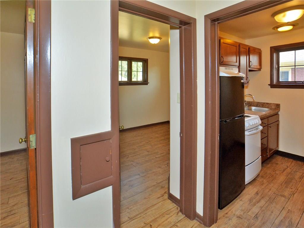 381 Freeport Road Blawnox, PA 15238 - Photo 4 of 18 Gallery Image 4