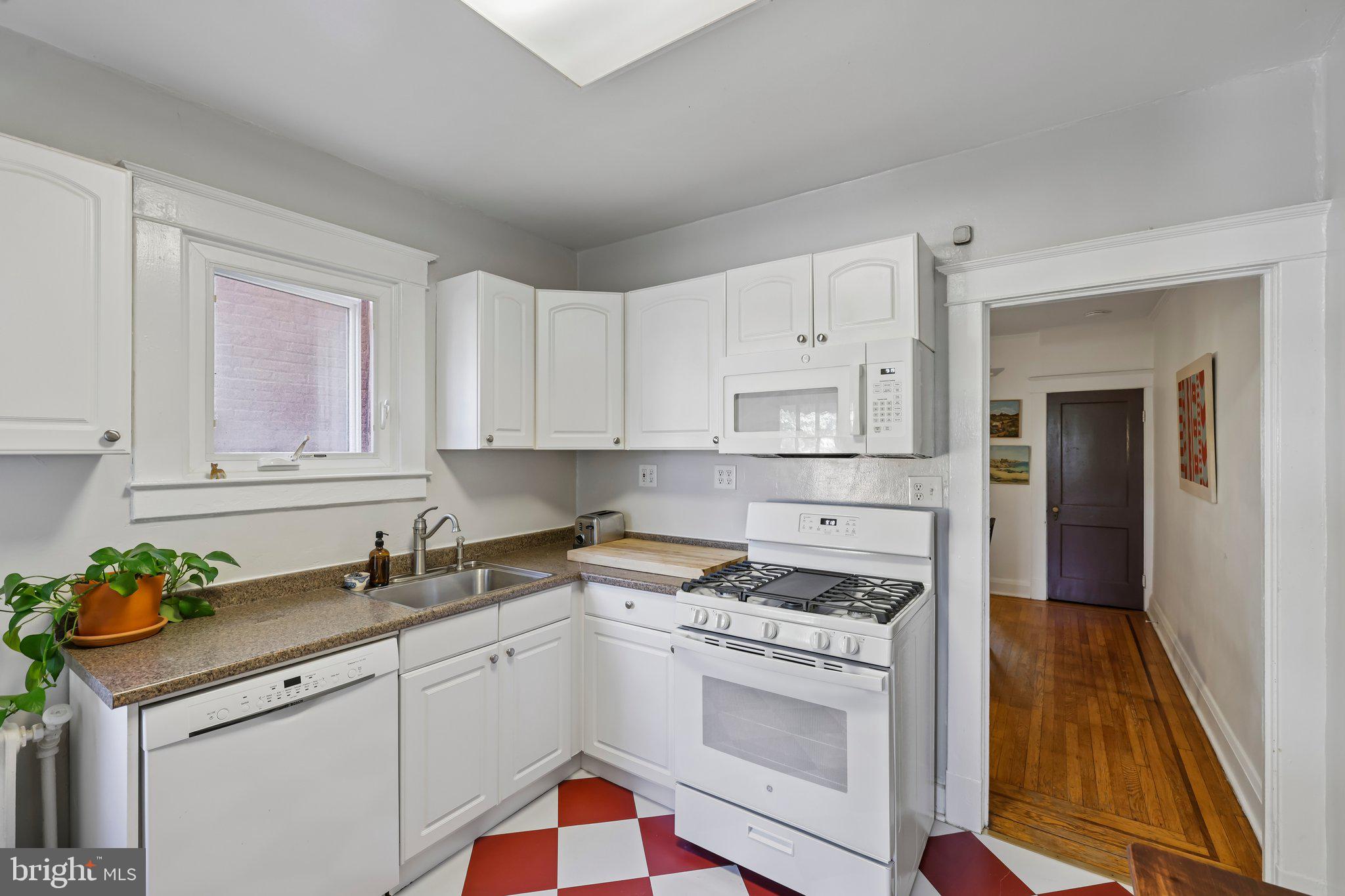4212 Evans Chapel Road Baltimore, MD 21211 - Photo 8 of 27 Gallery Image 8