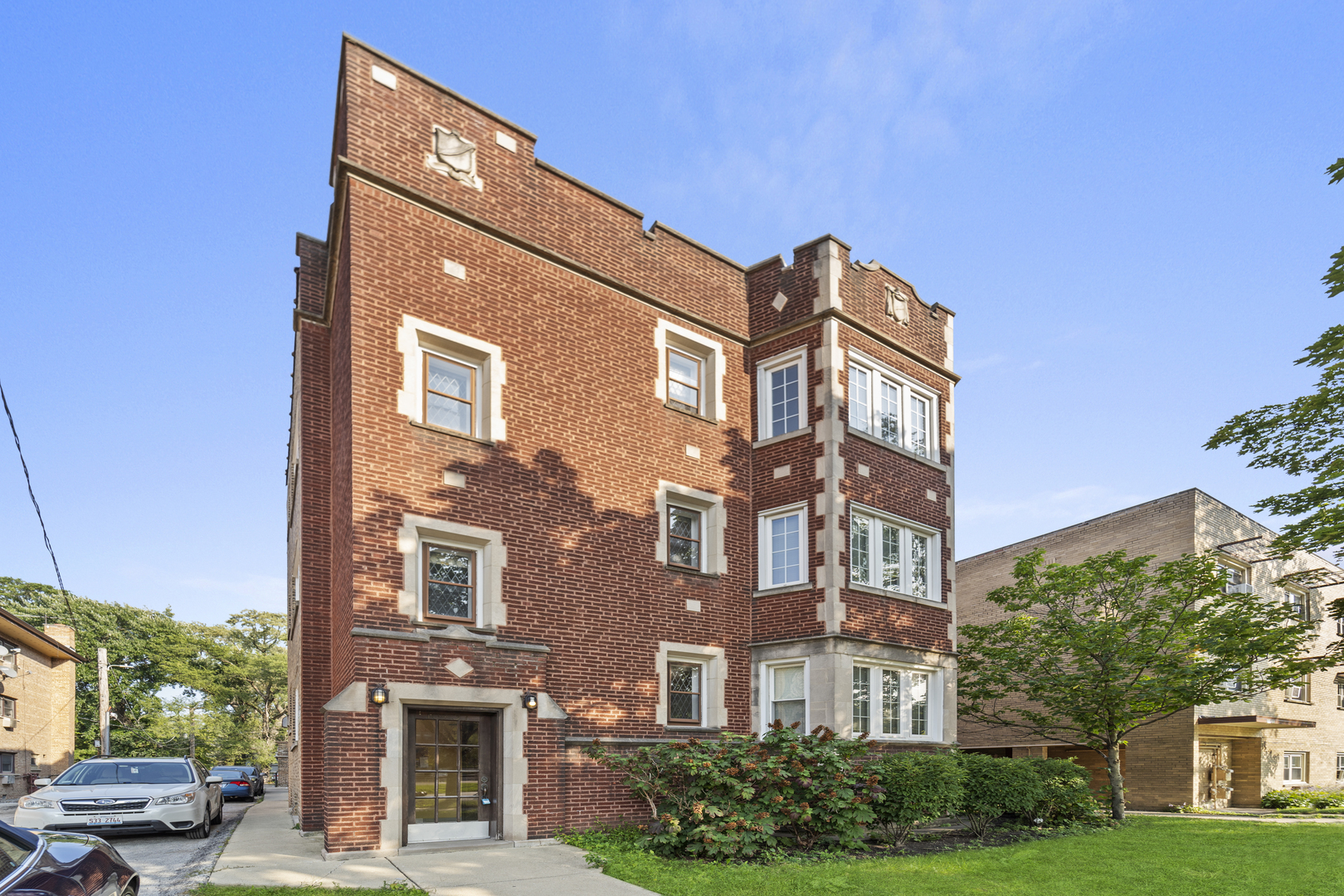 10431 South Hale Avenue, Unit 1, Chicago, IL 60643 Compass