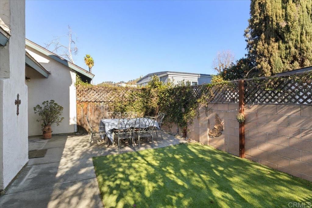 464 Devonshire Glen Escondido, CA 92027 - Photo 13 of 27