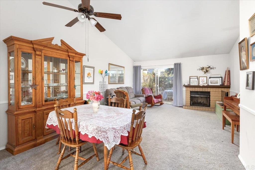 464 Devonshire Glen Escondido, CA 92027 - Photo 5 of 27