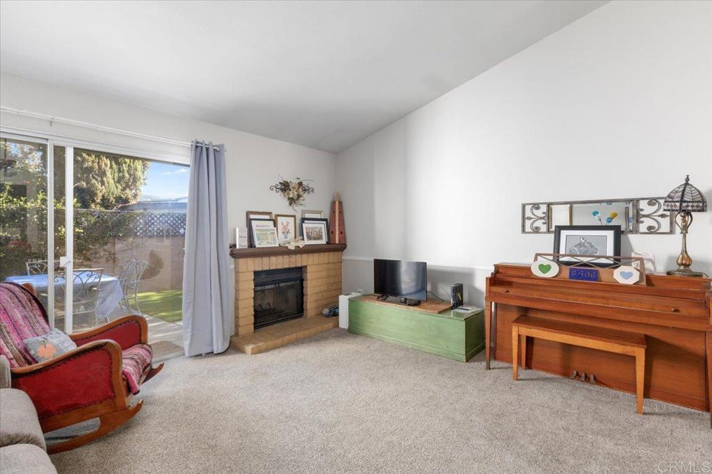 464 Devonshire Glen Escondido, CA 92027 - Photo 8 of 27