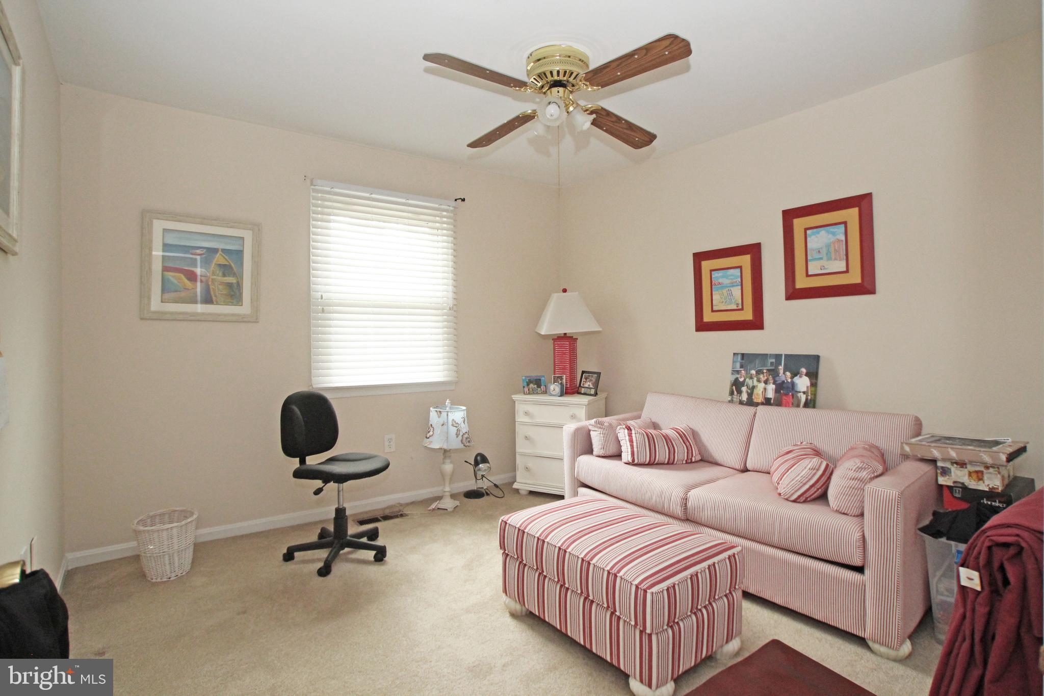 8132 Sleepy View Lane Springfield, VA 22153 - Photo 22 of 35 3rd bedroom